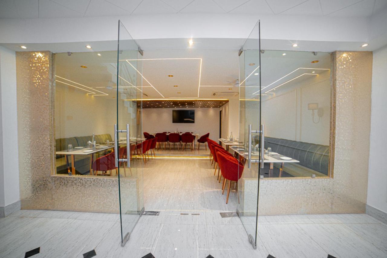Pearl Courtyard Hotel Varanasi Luaran gambar