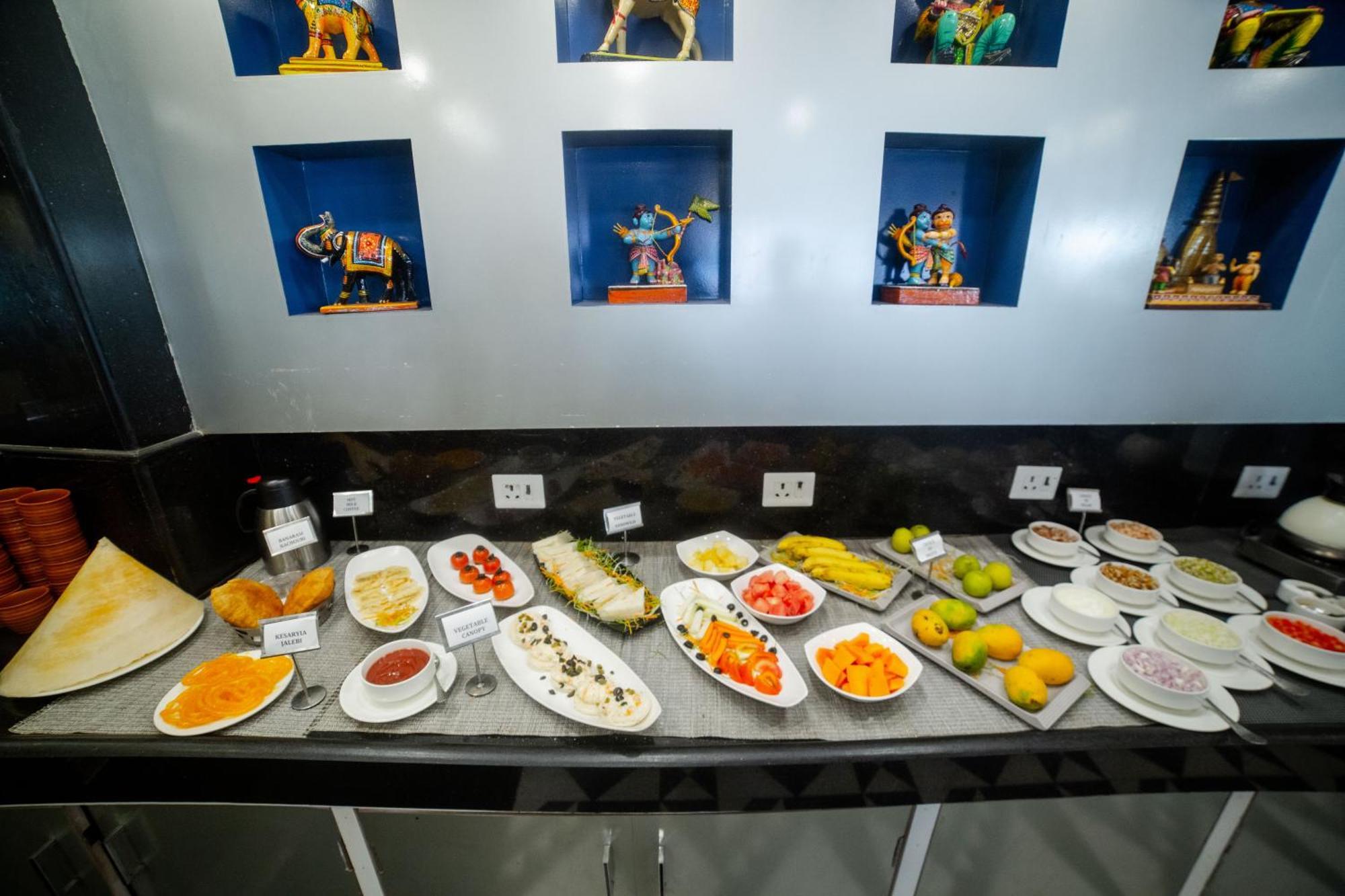 Pearl Courtyard Hotel Varanasi Luaran gambar
