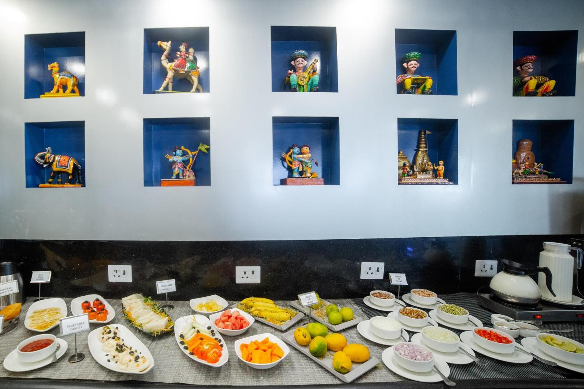Pearl Courtyard Hotel Varanasi Luaran gambar