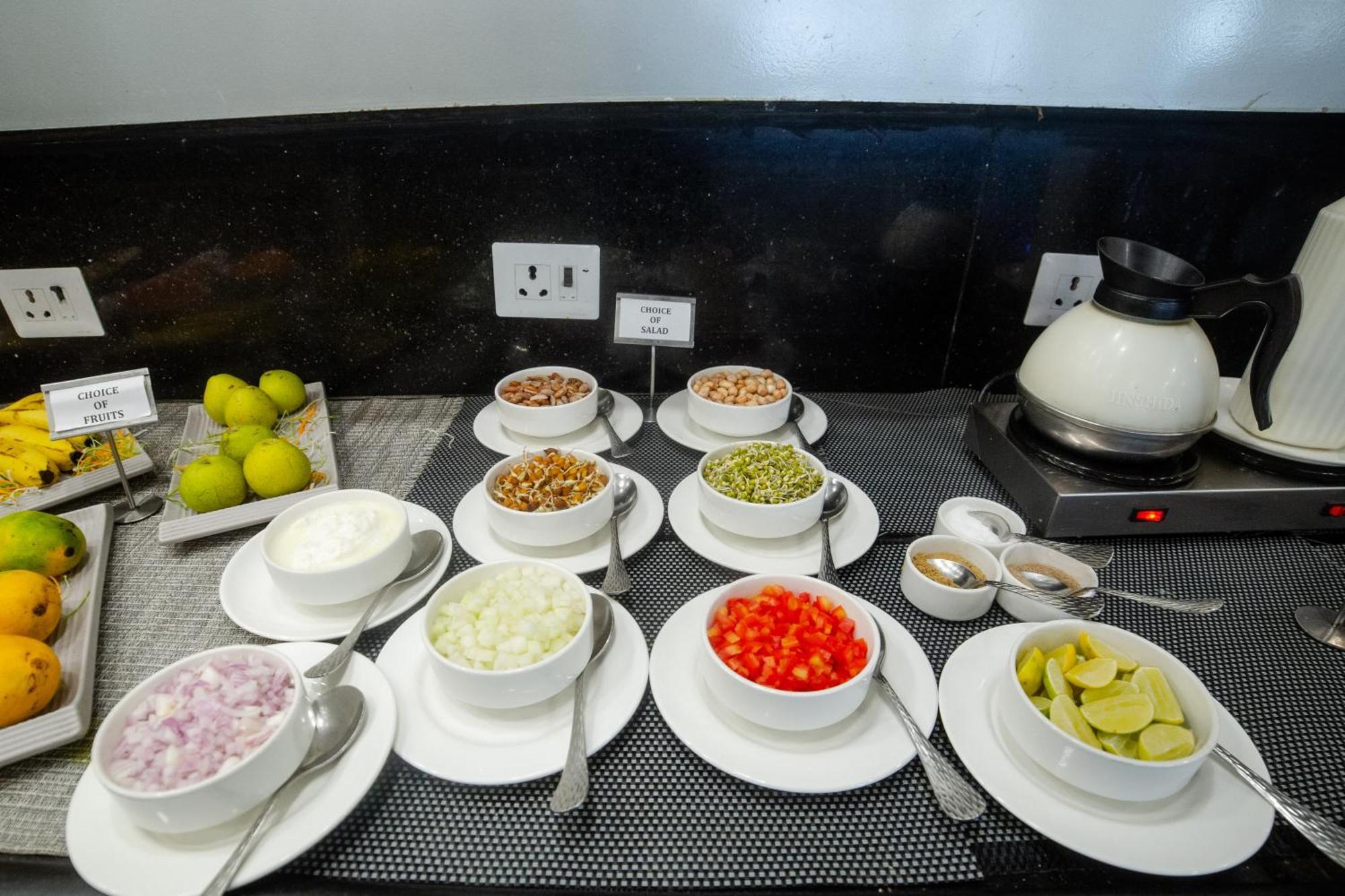 Pearl Courtyard Hotel Varanasi Luaran gambar
